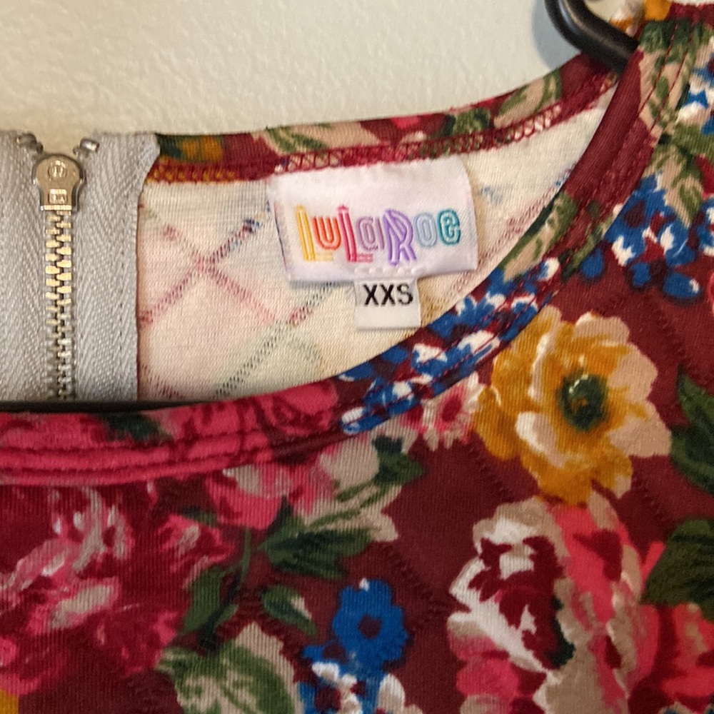Lularoe Quilted Floral Dress WITH POCKETS - Picture 3 of 7